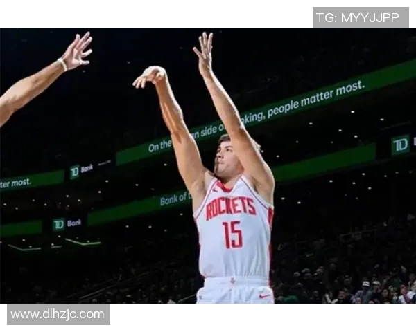 火箭队替补奇兵阿隆·霍勒迪单节14分爆发，乌度卡盛赞关键表现